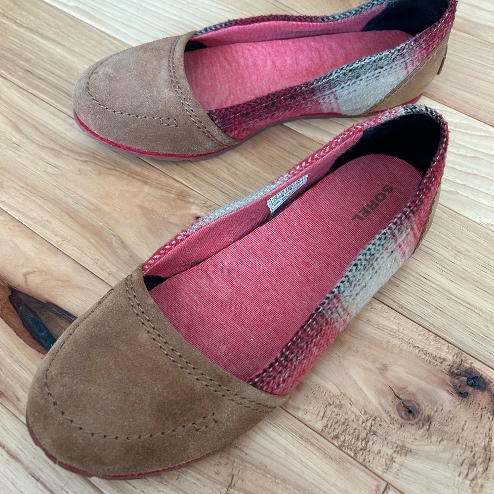 Sorel Flats